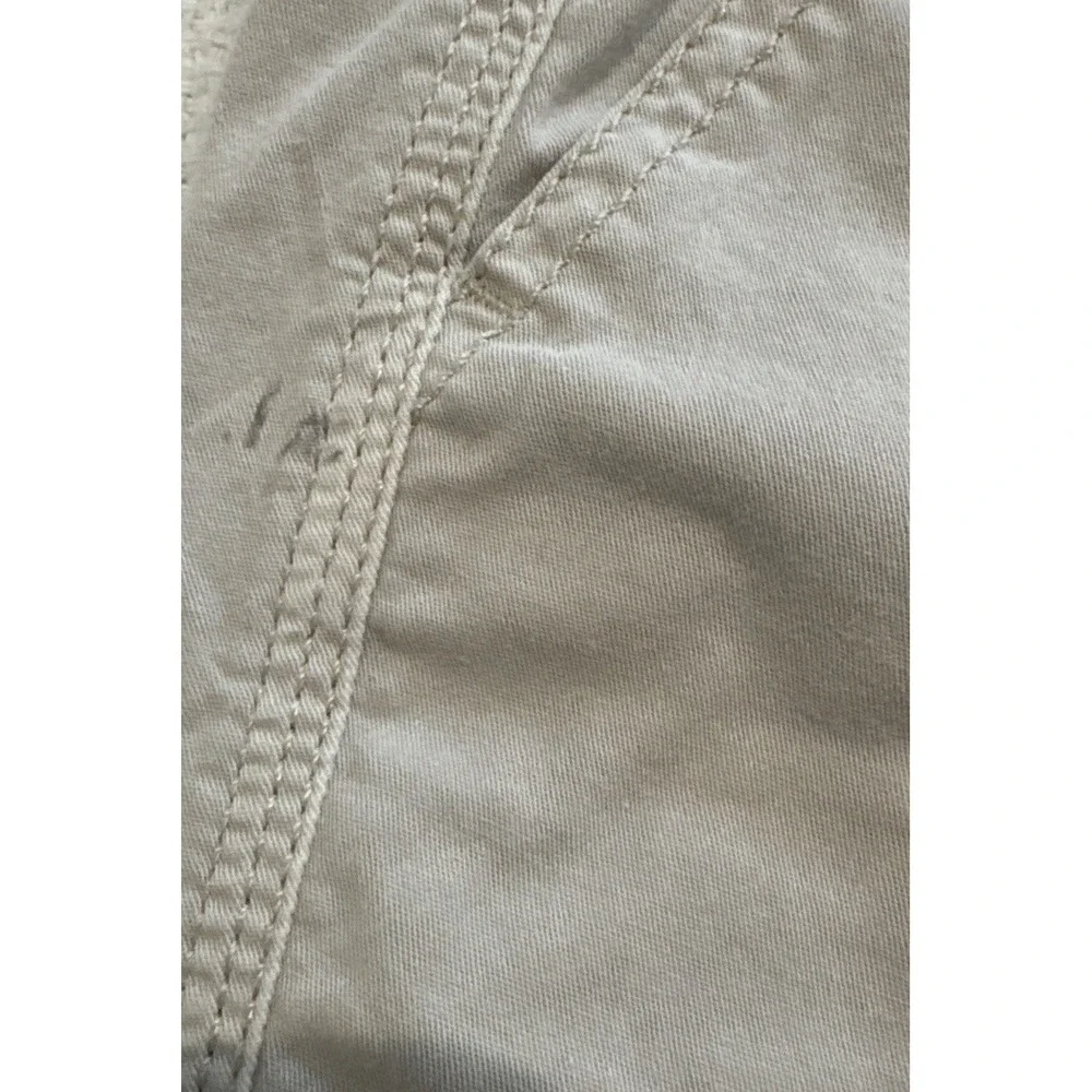 Sonoma Womens Bermuda Khaki Shorts Size 16 Elastic  Waist Cotton Pockets‎ - Picture 6 of 7